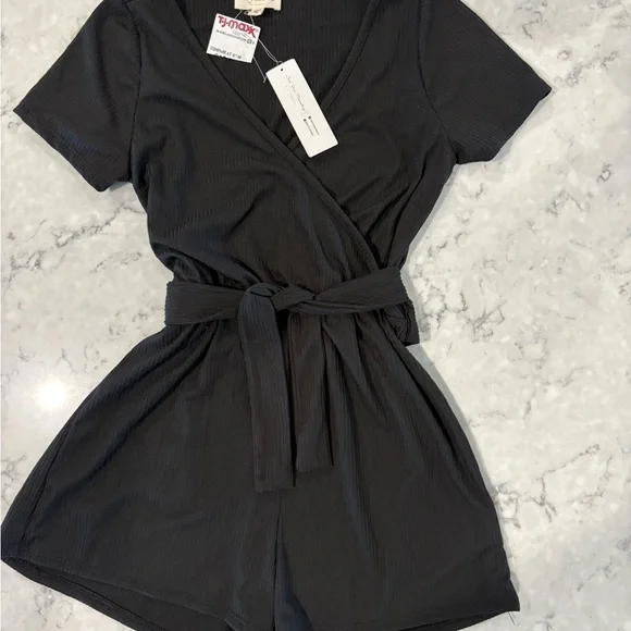 Juniors Chic Black Romper - Picture 3 of 5